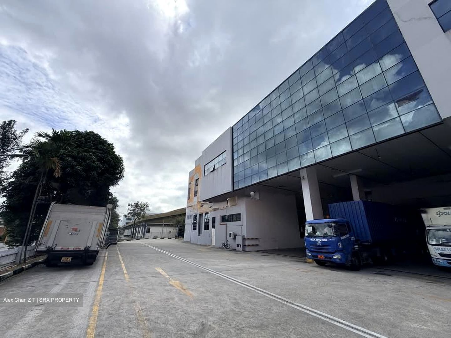 Admiralty MRT (D25), Factory #578703321